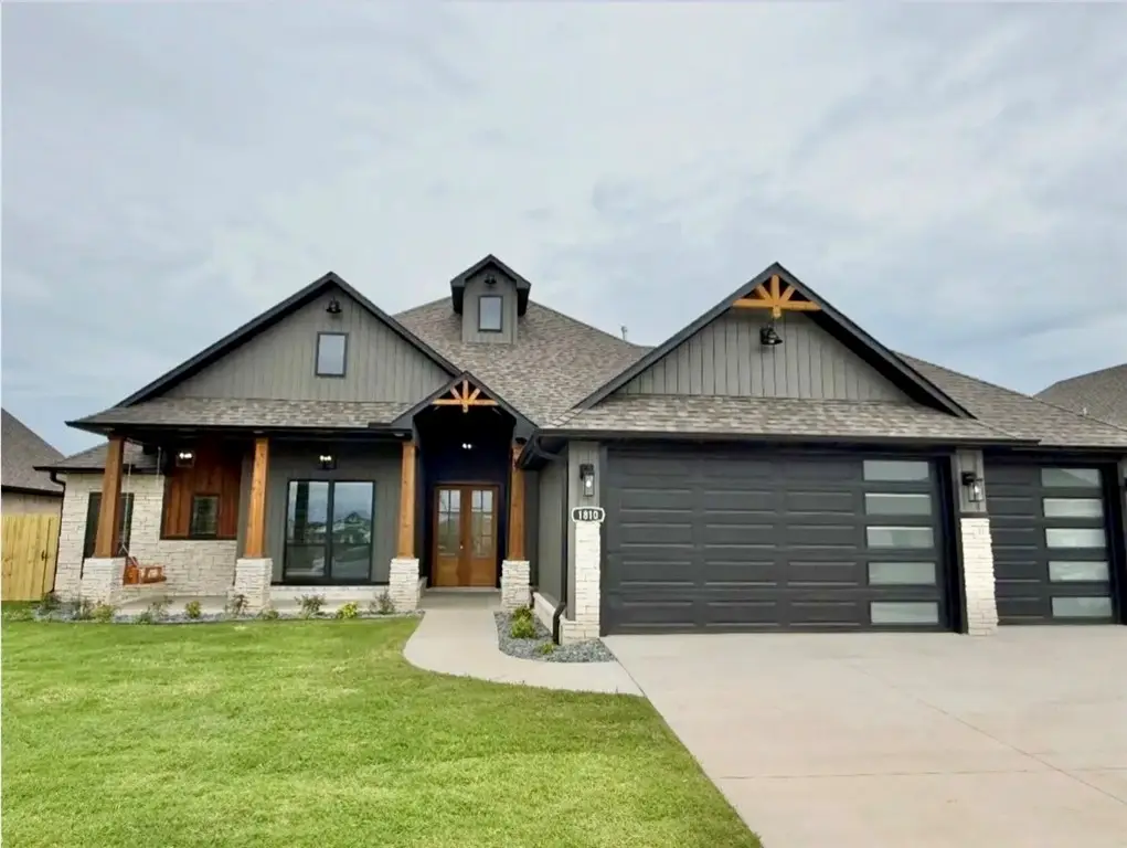 1710 Higgins, Pea Ridge, AR 72751 - #1