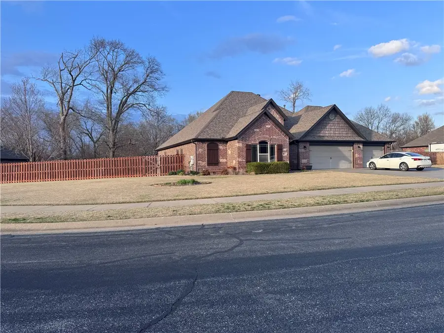 3601 NE Oaktrace Avenue, Bentonville, AR 72712 - #2