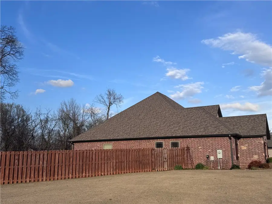 3601 NE Oaktrace Avenue, Bentonville, AR 72712 - #3