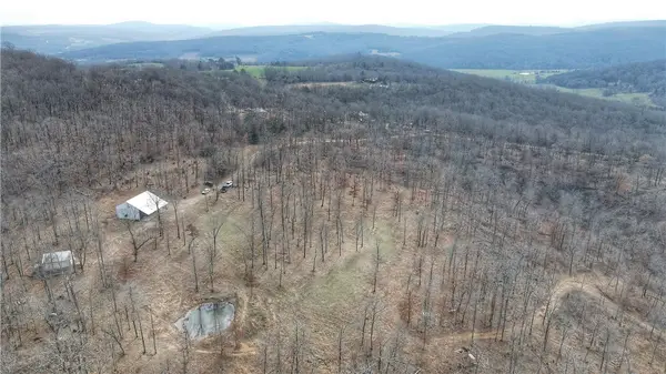 553 Madison 6615, Huntsville, AR 72740