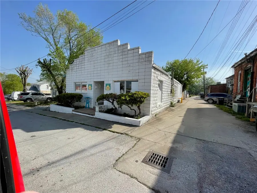 105 Hubbert Street, Berryville, AR 72616 - #3