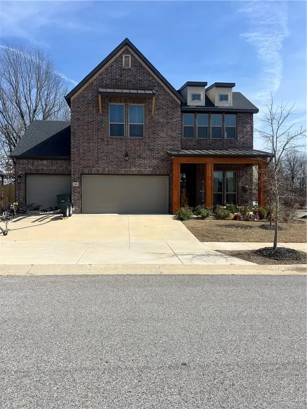 2852 N Poppy Lane, Fayetteville, AR 72704