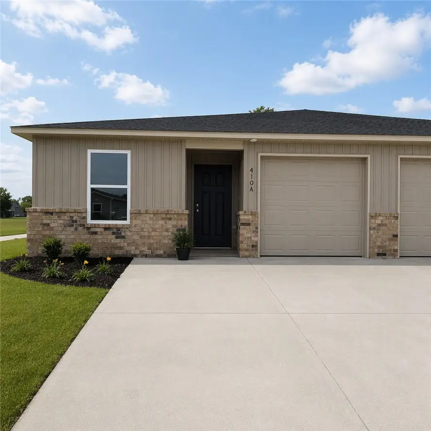 410A W Cloud Drive, Siloam Springs, AR 72761 - #1