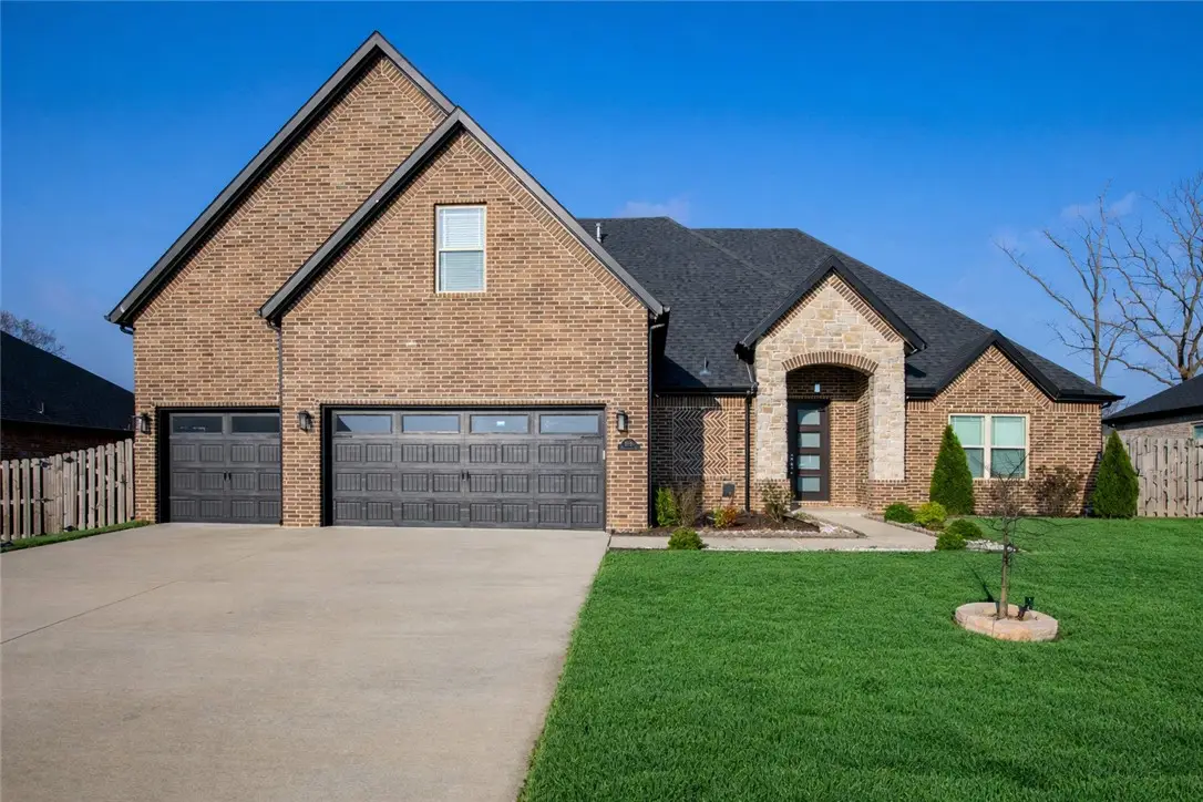 1010 Huntleigh Drive, Bentonville, AR 72713 - #1