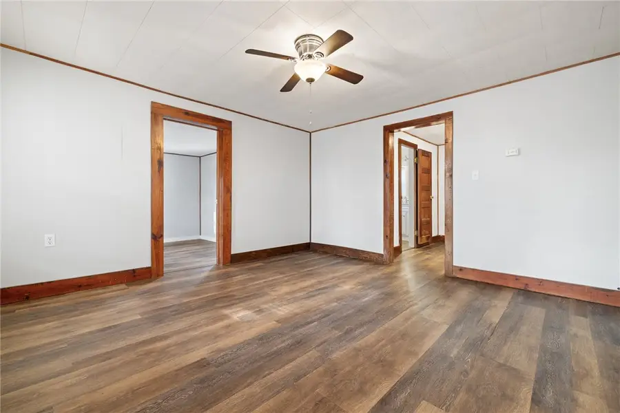 712 S Ash Street, Harrison, AR 72601 - #3