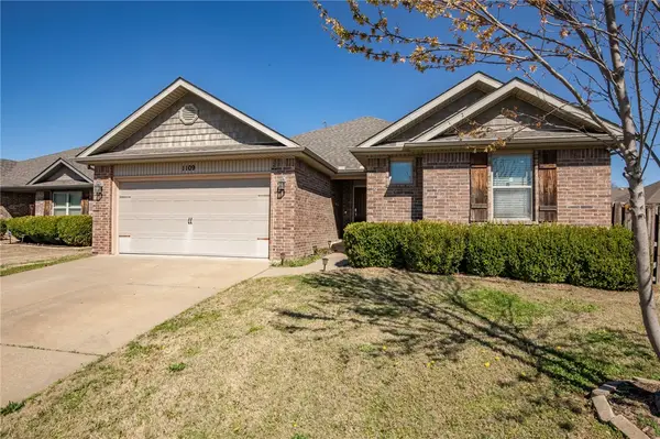 1109 W Cunningham Avenue, Rogers, AR 72758