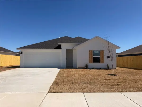 571 Raegan Street, Prairie Grove, AR 72753