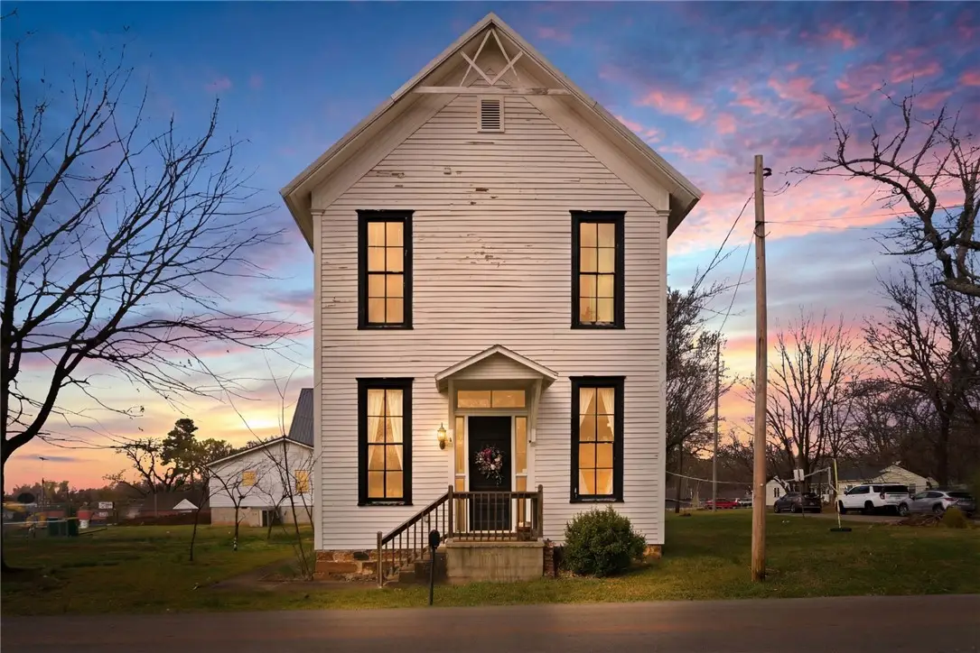 9 Locust Avenue, Farmington, AR 72730 - #1