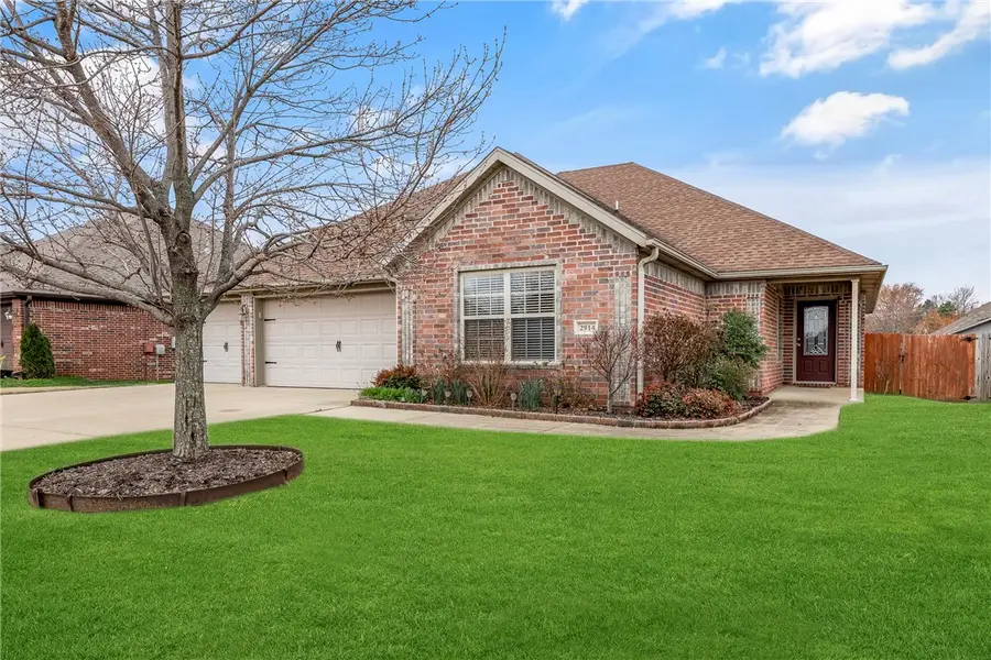 2914 N 17th Street, Rogers, AR 72756 - #2