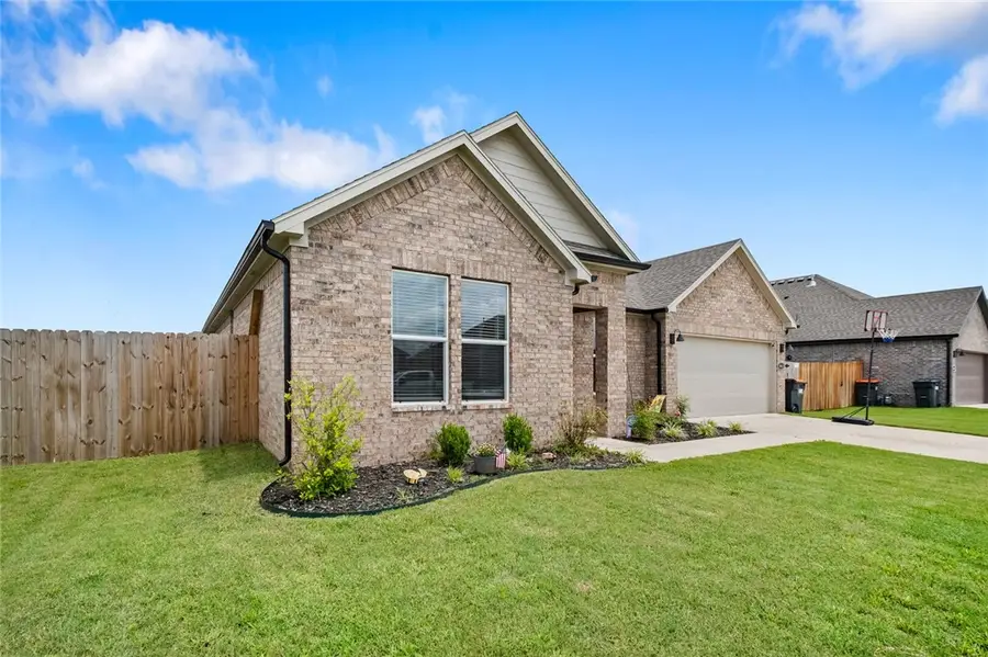 3912 Kent Lane, Springdale, AR 72764 - #2