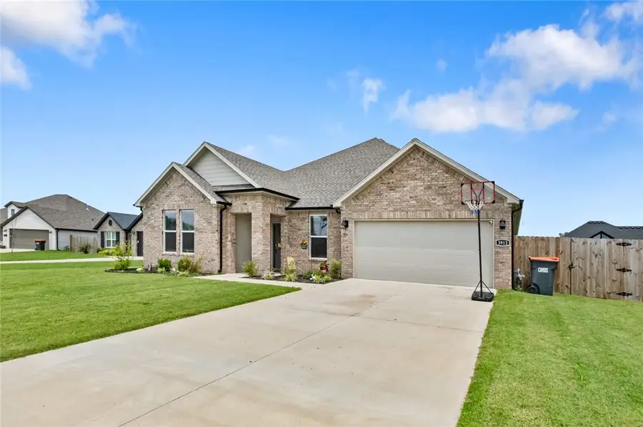 3912 Kent Lane, Springdale, AR 72764 - #3