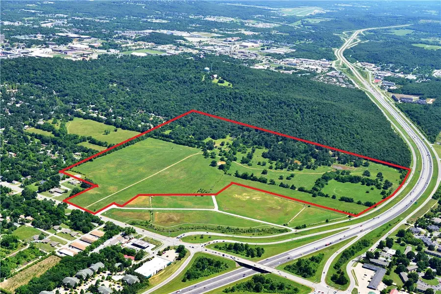 Mistletoe Avenue, Fayetteville, AR 72701 - #3