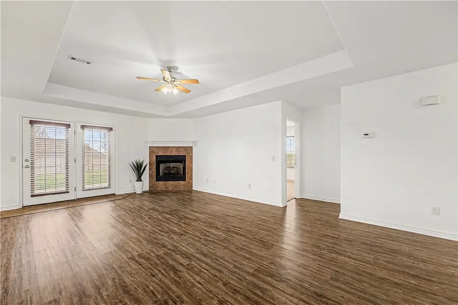 581 Tamarron Drive, Centerton, AR 72719 - #3