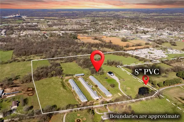 12041 Robin Road, Gentry, AR 72734