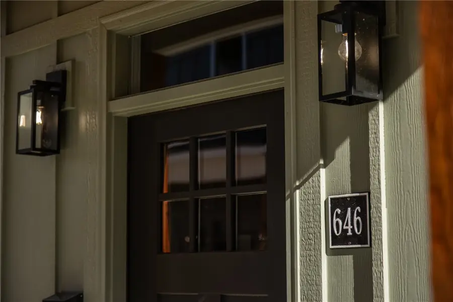 646 W Price Avenue, Springdale, AR 72764 - #2