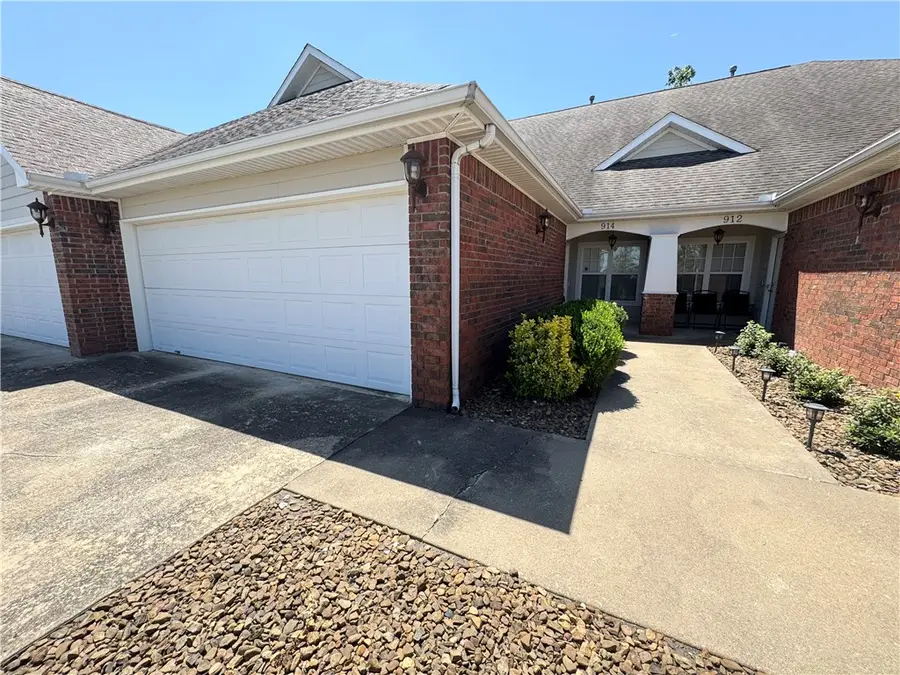 914 S Dixson Street, Rogers, AR 72758 - #3