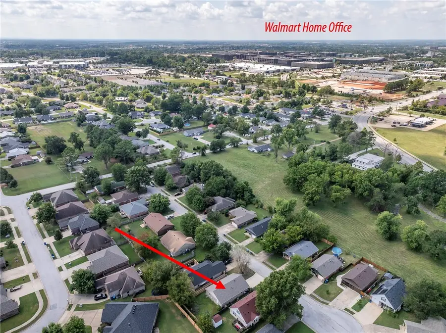 14 Jordan Lane, Bentonville, AR 72712 - #2