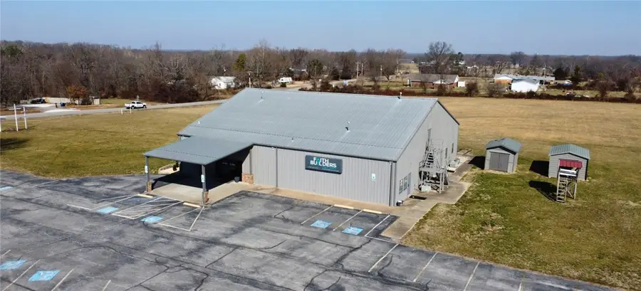 4055 N 2nd Street, Rogers, AR 72756 - #3