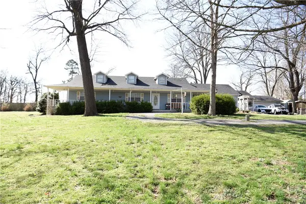 21865 Davidson Road, Siloam Springs, AR 72761