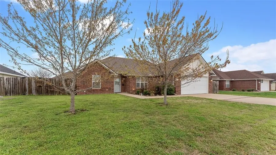 3111 S G Street, Rogers, AR 72758 - #2