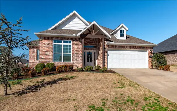 2787 N Chapel Drive, Fayetteville, AR 72704