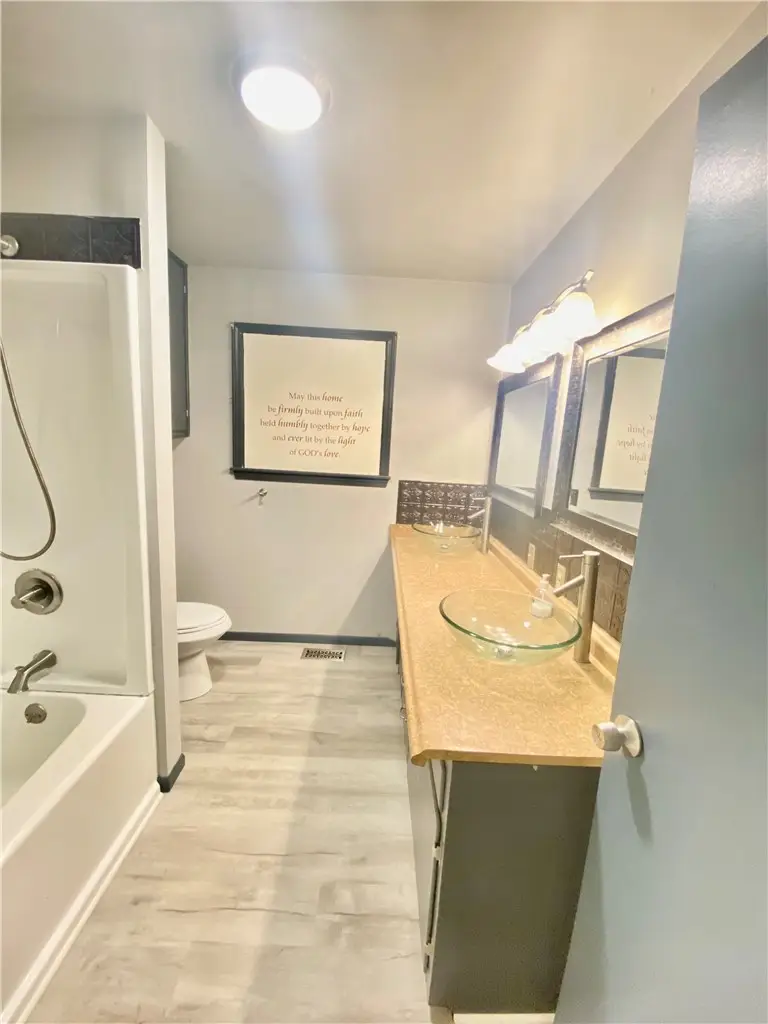 608 Apple Street, Green Forest, AR 72638 - #3