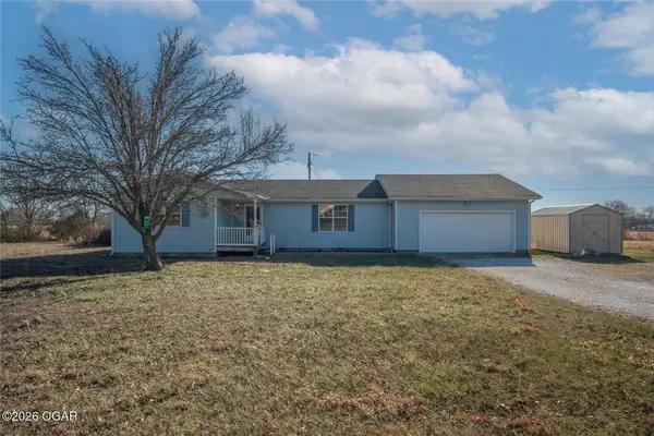 2038 W Trolley Car Lane, Other MO, MO 64836