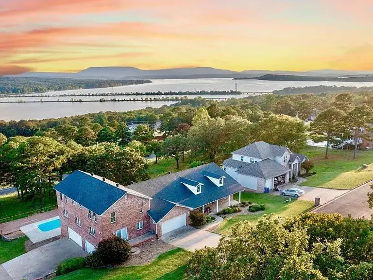 34 Valley View Drive, Russellville, AR 72802 - #2