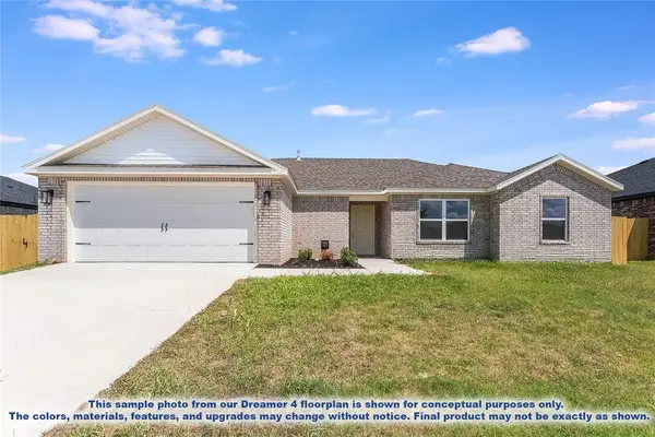 1013 Marquis Avenue, Lowell, AR 72745