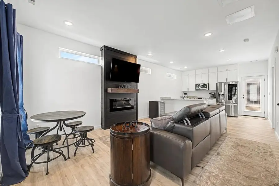 901 Tennessee Avenue, Bentonville, AR 72713 - #3