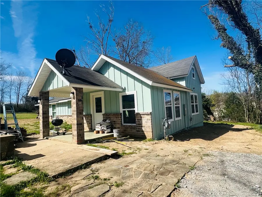 202 S Parrott Drive, Huntsville, AR 72740 - #3