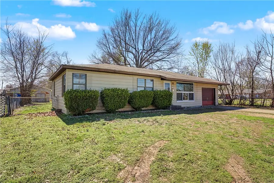 1825 Mcray Avenue, Springdale, AR 72762 - #2