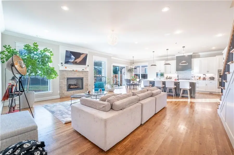 417 NE Royce Loop, Bentonville, AR 72712 - #2