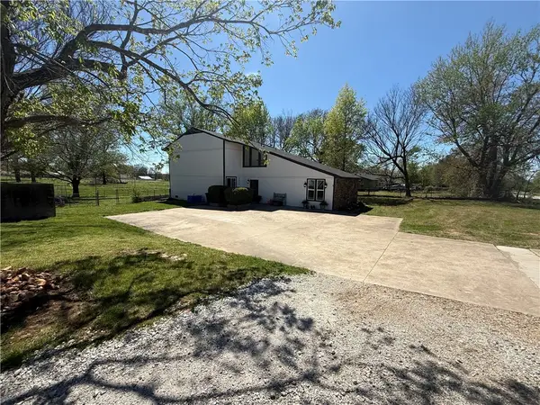 2515 Wildcat Creek Boulevard, Springdale, AR 72762