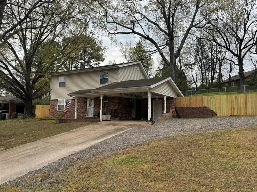 305 W 18th Street, Russellville, AR 72801 - #2