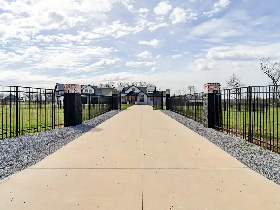 13989 Shady Acres Road, Bentonville, AR 72713 - #2