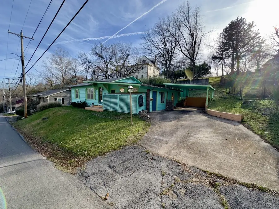 40 Owen Street, Eureka Springs, AR 72632 - #2