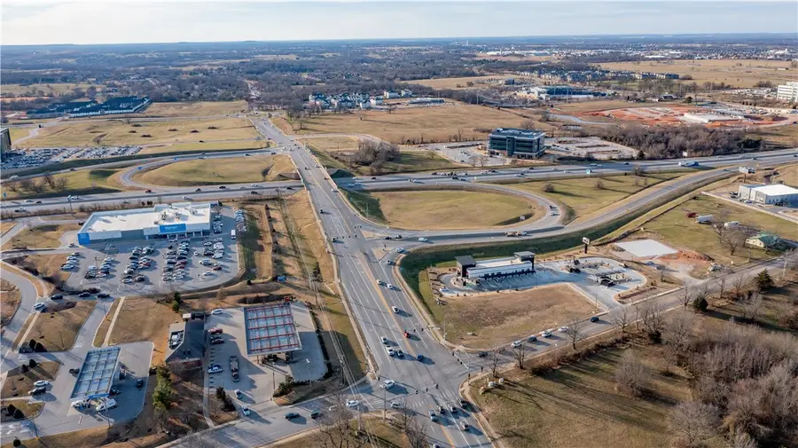 3524 S 48th Street, Springdale, AR 72762 - #3