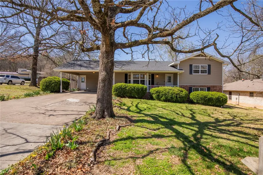 2803 N Elizabeth Avenue, Fayetteville, AR 72703 - #2