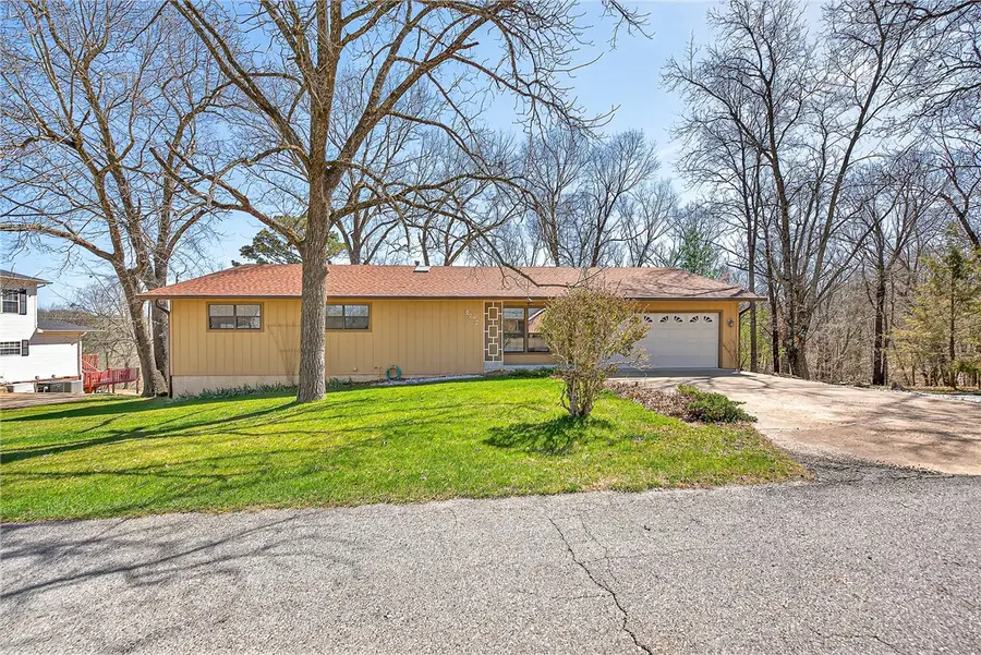 8272 Fairway Drive, Rogers, AR 72756 - #2