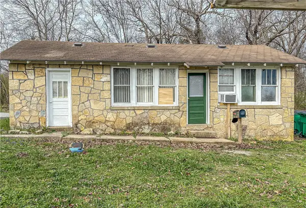 401 N College Street, Yellville, AR 72687