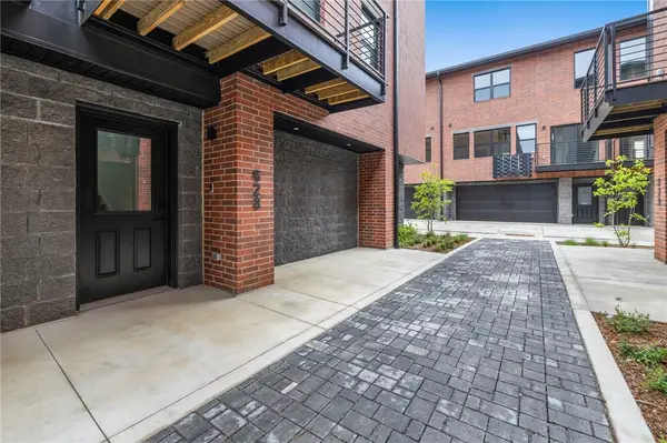 628 SW Bluebird Aly, Bentonville, AR 72712