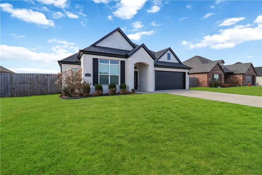 3521 E Avon Avenue, Springdale, AR 72764 - #2