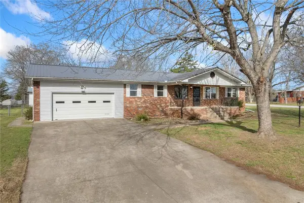 3894 Layton Drive, Harrison, AR 72601