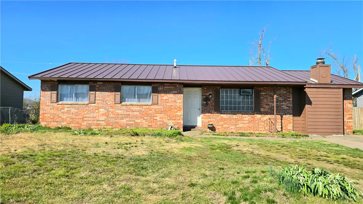 906 14th Street, Rogers, AR 72756 - #1
