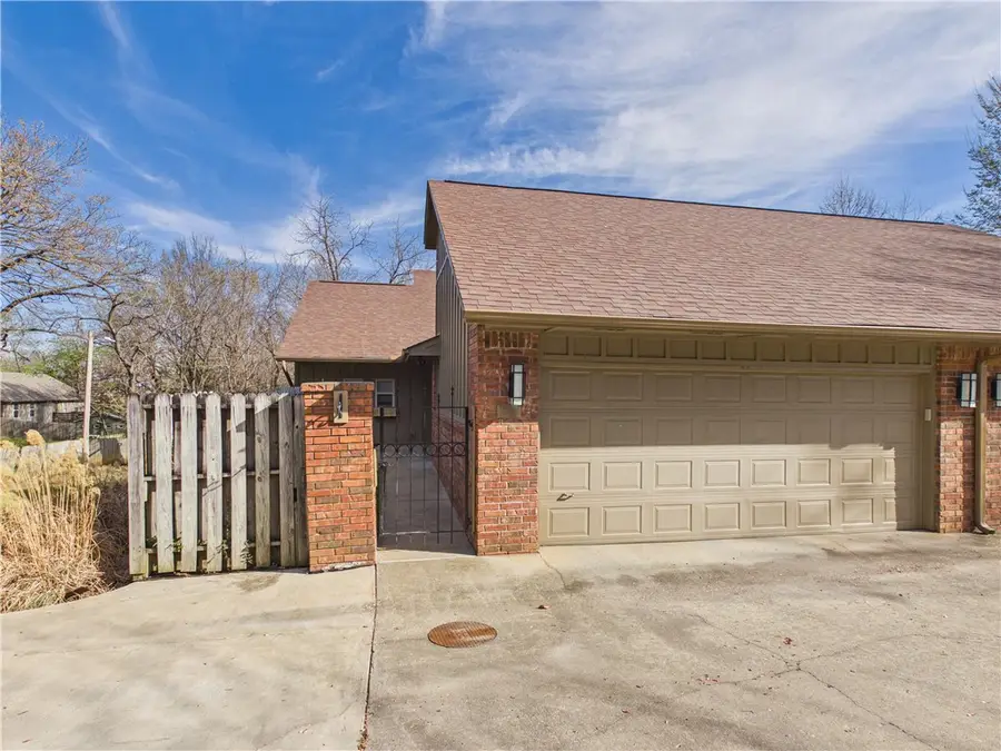 78 E Sycamore Street, Fayetteville, AR 72703 - #3