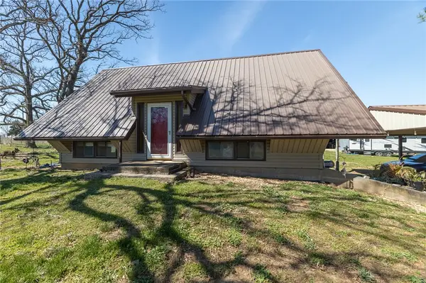 9628 Ruby Hall Road, Gentry, AR 72734