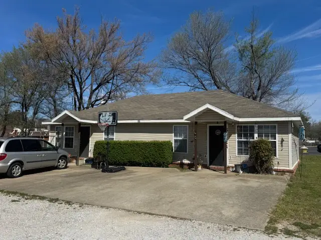 302 / 304 Wallace Street, Prairie Grove, AR 72753 - #1