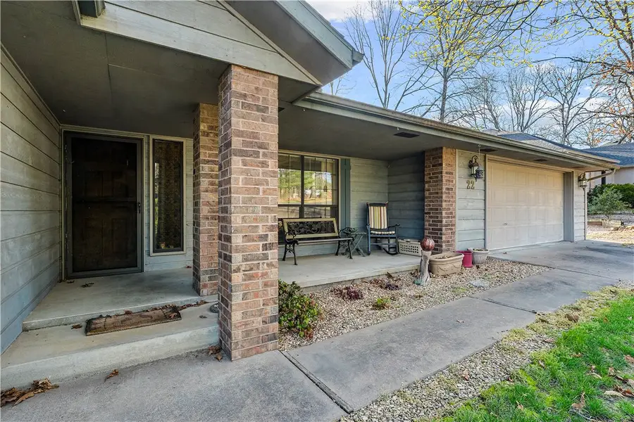 22 Lavendon Circle Drive, Bella Vista, AR 72714 - #2