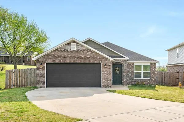 3491 Red Tail Way, Farmington, AR 72730